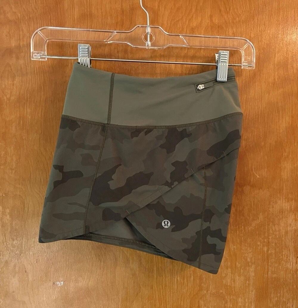 Lululemon Run Speed Up High Rise 4” Shorts Camo Green Twill Medium MR Size 2 Gym